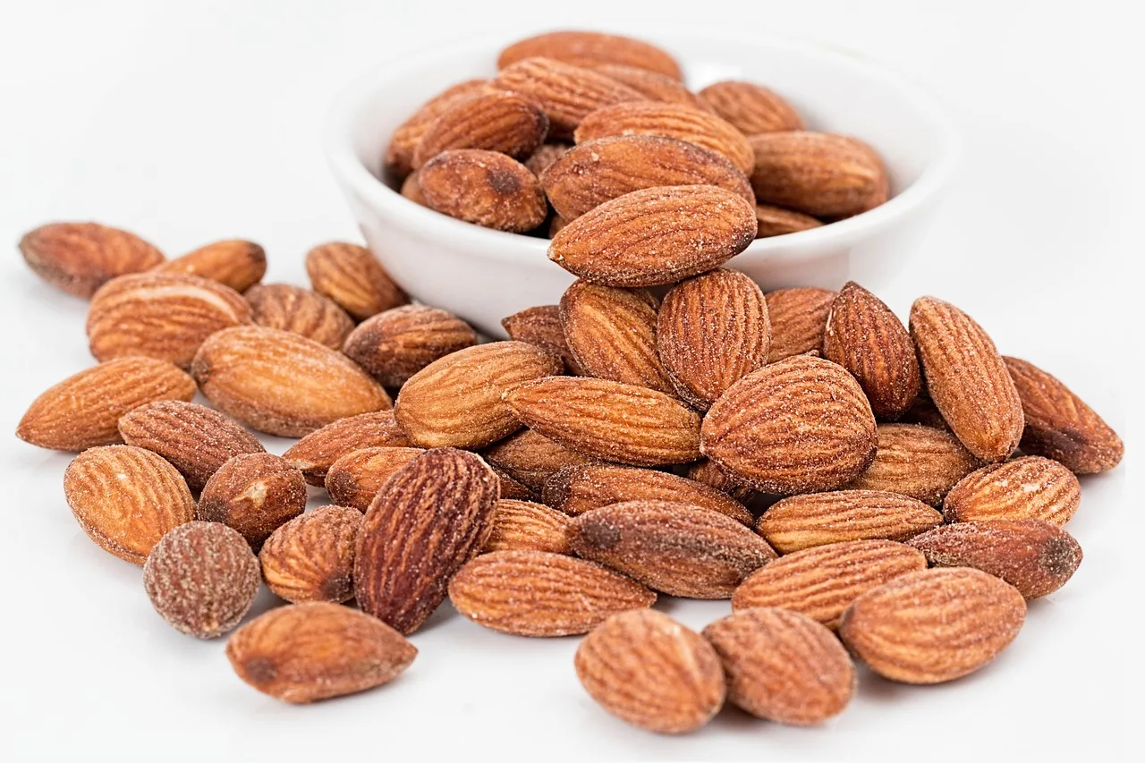 You are currently viewing Amandes : calories, bienfaits et utilisation