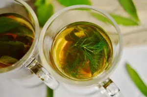 Lire la suite à propos de l’article Les multiples bienfaits de la tisane de fenouil